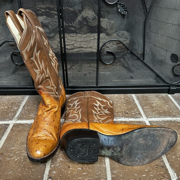Slightly worn cowboy boots. - Picture 5 of 10